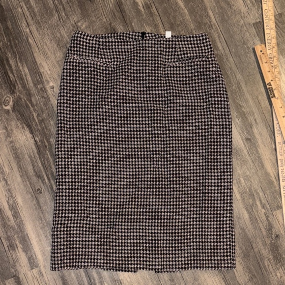 Salvatore Ferragamo made in Italy - woman’s skirt size 8